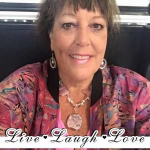 Meet your Posher, Vicki